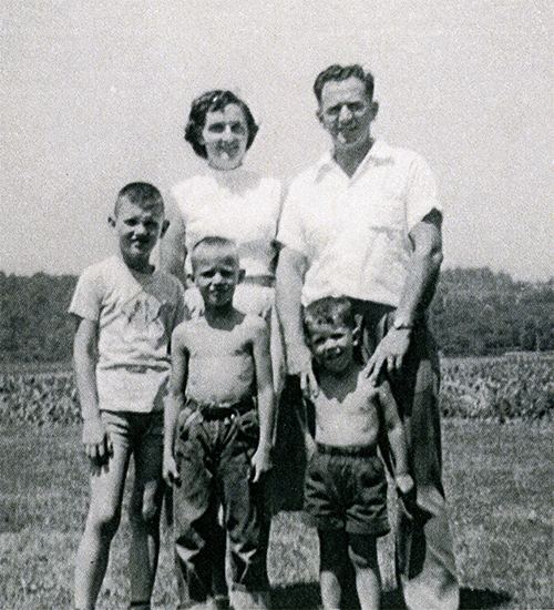 a family photo of the Groff family from 1949, a few years before Frank Groff started R.F. Groff, Inc.